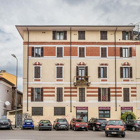 Life Is Beautiful Design Loft Navigli Romolo, Netflix, Wifi, Ac And Street Parking Daire Milano Dış mekan fotoğraf