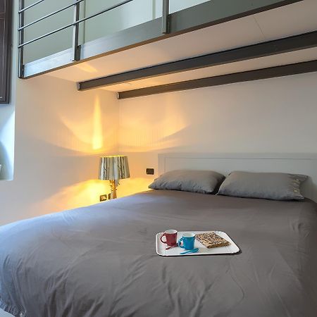 Life Is Beautiful Design Loft Navigli Romolo, Netflix, Wifi, Ac And Street Parking Daire Milano Dış mekan fotoğraf